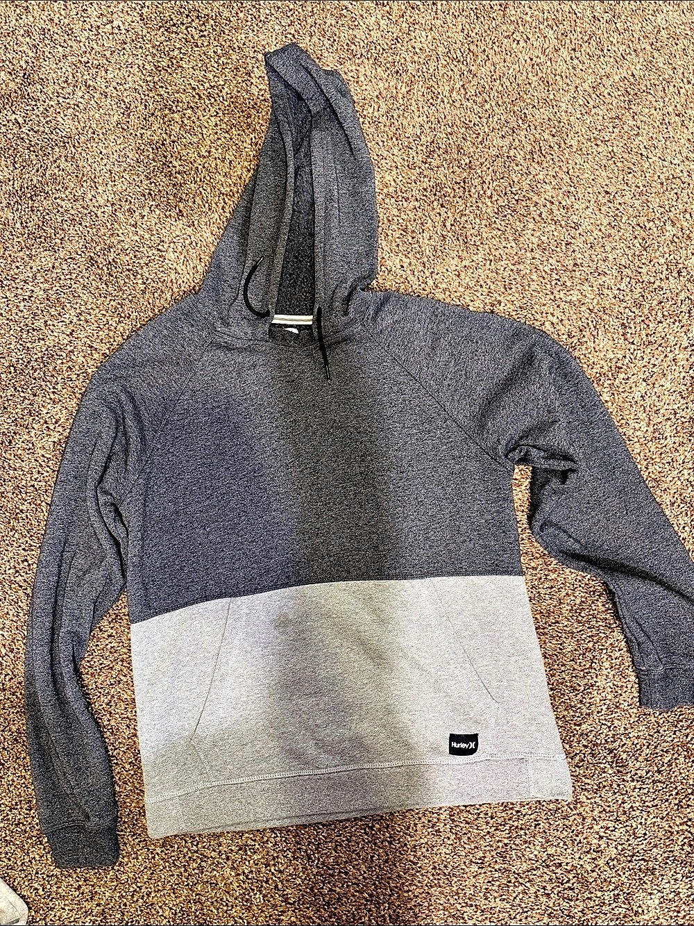 Hurley Color Block Pullover Hoodie in Gray Size Medium